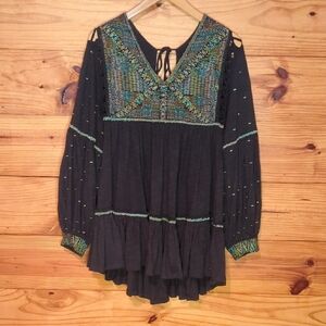 Free People Gray Boho Blouse/Tunic with Colorful Detailed Embroidery XS/S